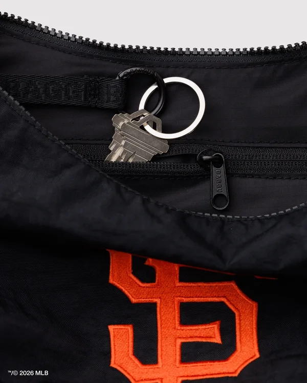 Medium Nylon Crescent Bag - San Francisco Giants™ - Size: OS